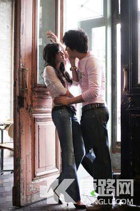 �ഺ�ڵ��Խ���֮̎����Ů���P�S