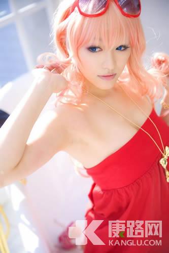 ���W�����е�Ů��